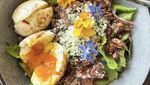 Serunya NIKI Makan Ayam Goreng hingga BBQ Korea Bareng Sahabat