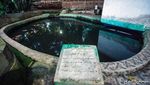 Ritual Mandi di Sumur Keramat Depok
