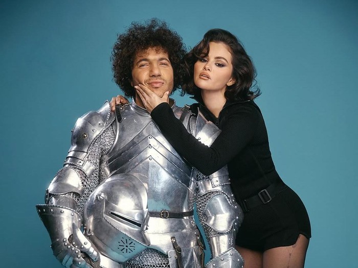 Selena Gomez dan Benny Blanco di pemotretan Interview Magazine.