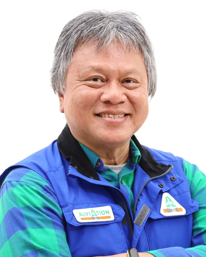 Alvin Lie, pengamat penerbangan