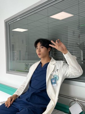 Potret Aktor Korea Choo Young Woo Dituduh Pedofil