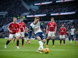 MU Dikalahkan Tottenham, Owen Kecam 3 Bek yang Nggak Ngapa-ngapain