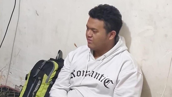 Polisi menangkap pemuda berinisial AC (20) gegara mengancam pria berinisial AJ menggunakan airsoft gun di Kendari, Sulawesi Tenggara (Sultra).