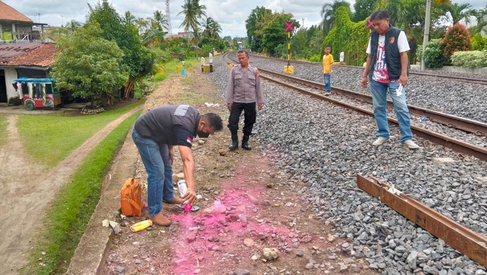 Lokasi pria di Prabumulih tewas tertemper kereta api.