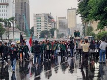 Video: Ada Demo BEM SI, Lalin Patung Kuda Arah Istana Ditutup