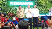 Menanggapi hal ini Yassierli mengatakan pihaknya akan mengupayakan yang terbaik agar THR para pengemudi ojek online ini dapat segera dicairkan. Selain itu pihaknya saat ini juga sedang menggodok aturan terkait perubahan status para driver ojol dari mitra menjadi pekerja.  
