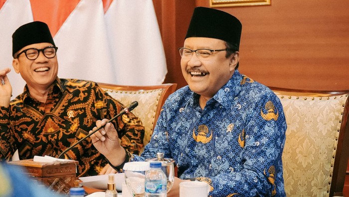 Menteri Sosial Saifullah Yusuf