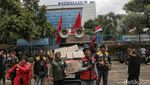 Minta Dapat THR, Driver Ojol Demo di Kemnaker