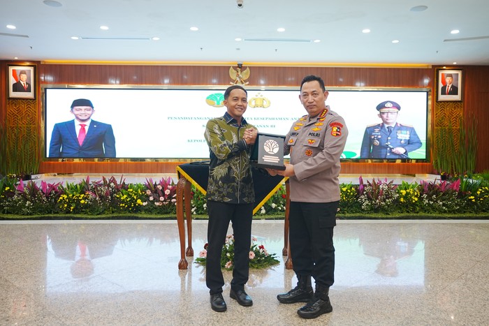 MoU antara Kemenhut dengan Polri soal pennganan kebakaran hutan. (Dok Polri)