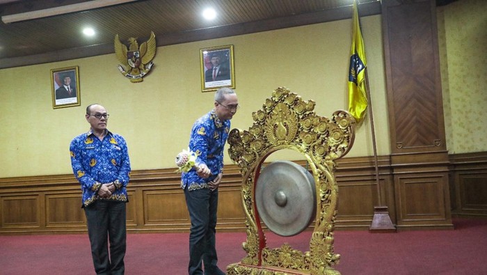Sekda Badung IB Surya Suamba membuka Musrenbang RKPD Kabupaten Badung tahun 2026 Kecamatan se-Badung di Ruang Kertha Gosana, Puspem Badung, Senin (17/2/2025).