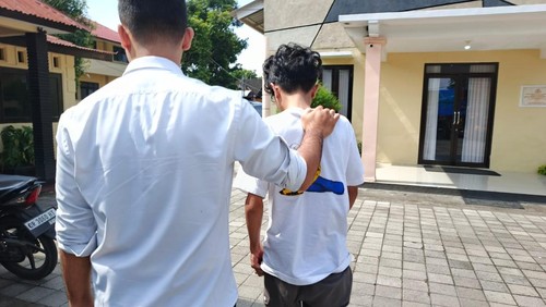 Pelajar SMA di Mataram nekat mencuri motor teman sendiri.