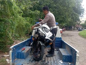 Tabrakan Motor Sport Vs Matik di Jalan Boulevard Makassar, 2 Pengemudi Luka