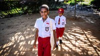 Saat ini Suku Tehit tengah berjuang mengukuhkan tanah leluhur sebagai hutan adat, menjaga denyut kehidupan dan melindungi rimba tempat mereka menggantungkan harapan, agar tidak ada lagi perusahaan sawit dan penebangan pohon secara illegal yang ingin menghancurkan hutan mereka.
