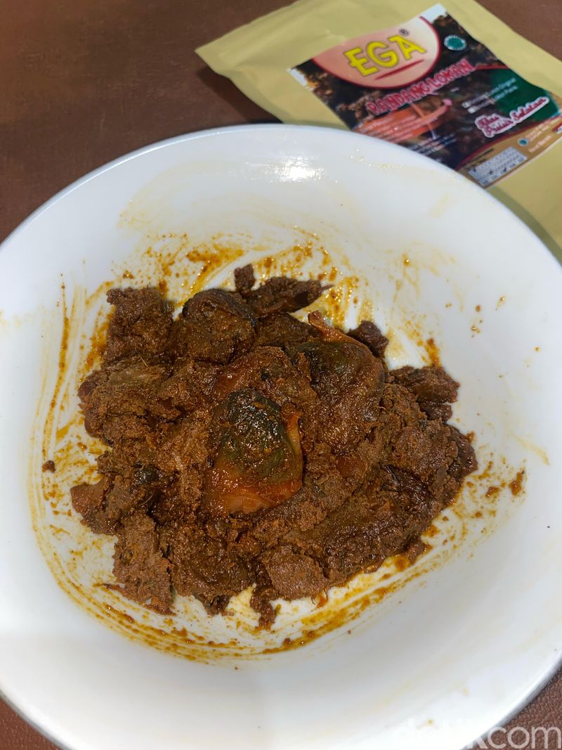 review battle rendang lokan dari 3 merek berbeda