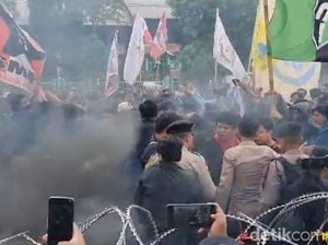 Demo #IndonesiaGelap di DPRD Jatim Hari Ini, 630 Personel Siaga