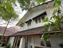 Potret Rumah Jadul Jengki Khas Indonesia di Kawasan Elite Jakarta