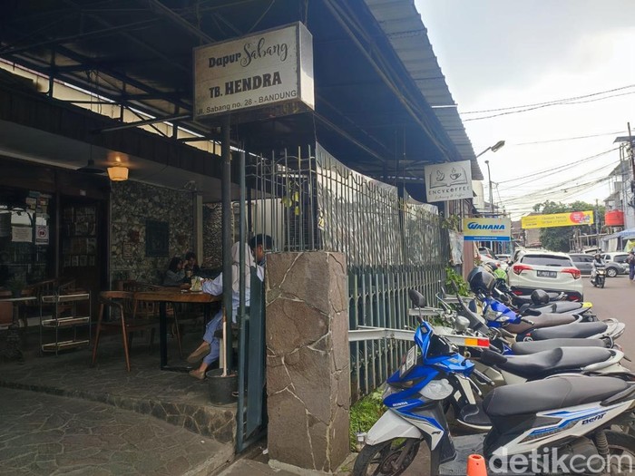 Taman Bacaan Hendra Cihapit Bandung