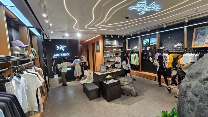 Toko Arcteryx di Bali