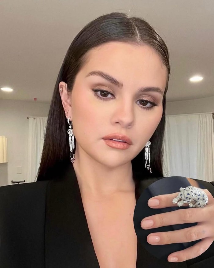 Tren manikur soap nails yang viral.