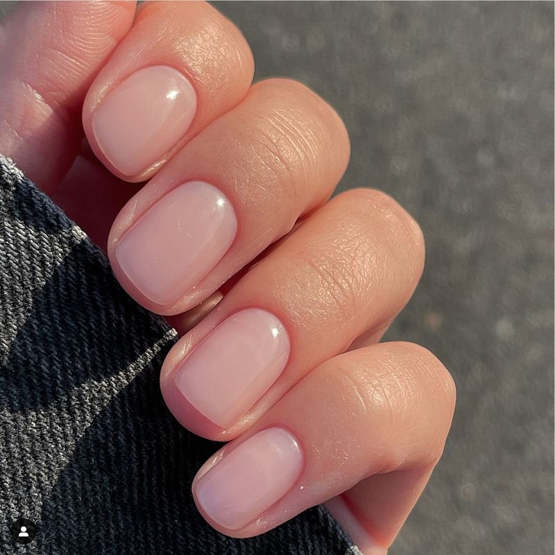 Tren manikur soap nails yang viral.