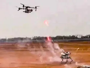 Viral Robot dan Drone Baku Tembak, Seperti Perang Masa Depan