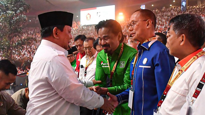 Wakil Ketua Umum PAN yang juga Wakil Ketua MPR Eddy Soeparno bersama Presiden Prabowo Subianto.