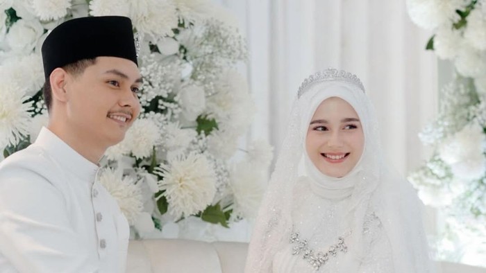 Yasmine Ow menikah lagi.