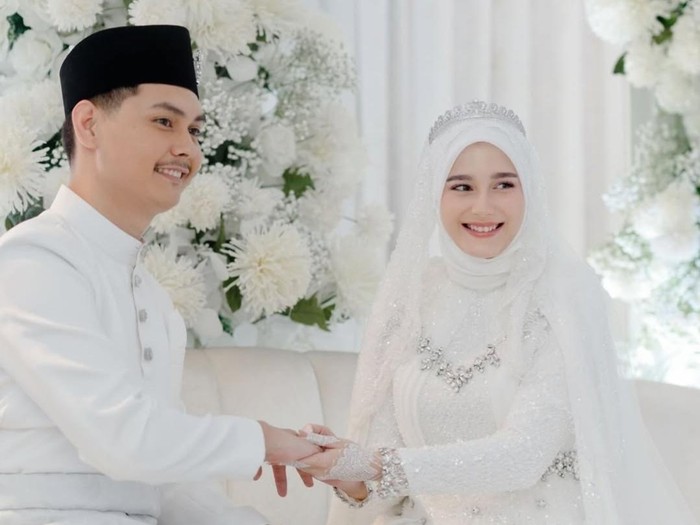 Yasmine Ow menikah lagi.