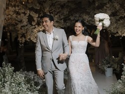 8 Foto Pernikahan Yunita Siregar Bintang Home Sweet Loan & Produser Film