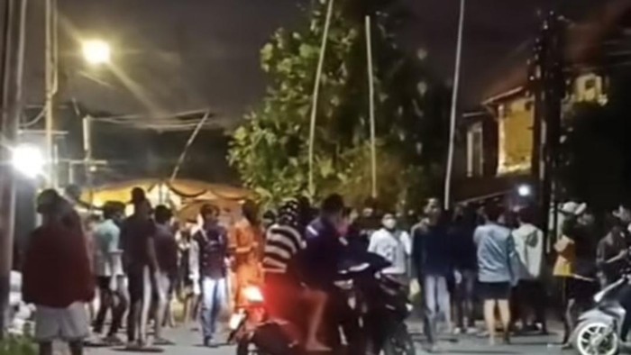 Aksi tawuran di Palembang.