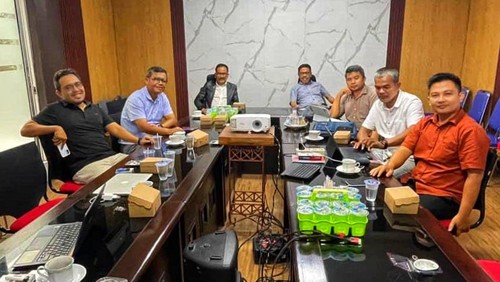 Anggota Tim Transisi Iqbal-Dinda saat ditemui di Bappeda NTB beberapa waktu lalu seusai memanggil sejumlah kepala OPD. (Ahmad Viqi/detikBali)