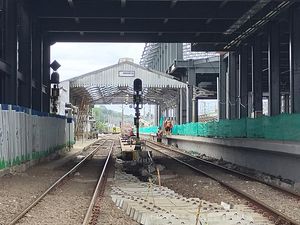 Kanopi Zaman Belanda di Stasiun Rangkasbitung Dibongkar