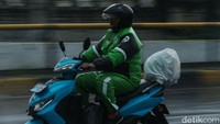 Menurut BMKG, hujan berdurasi ringan akan mengguyur Jakarta Barat, Jakarta Utara, dan Jakarta Pusat.  