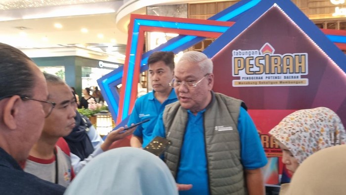 Direktur Utama Bank Sumsel Babel Ahmad Syamsudin