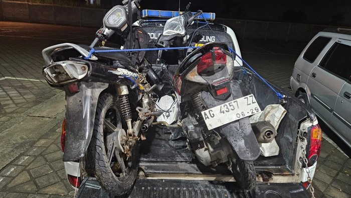 Dua motor yang tabrakan di Tulungagung