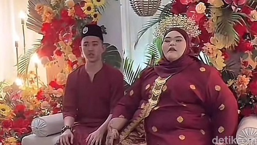 Foto pernikahan Fahmie dan Balqis, kisah keduanya viral di TikTok.