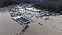 Menurut media lokal, sedikitnya 11 orang tewas di seluruh negara bagian akibat banjir.   