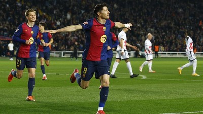 Gol Lewandowski Bawa Barcelona ke Puncak Klasemen Liga Spanyol