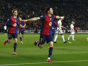 Lewandowski Ngambek Usai Diganti, Flick: Harus Legawa