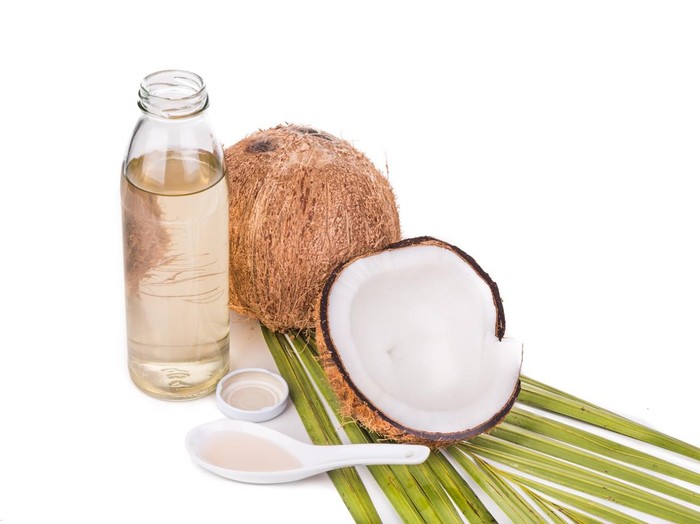 Ilustrasi manfaat VCO untuk kulit wajah