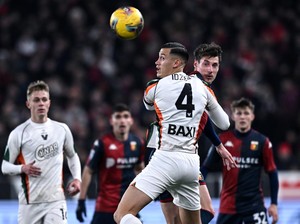 Genoa Vs Venezia: Jay Idzes Cs Tumbang 0-2