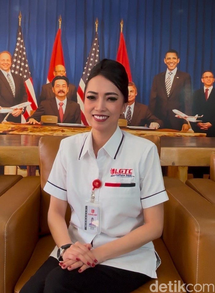 Kepala Pelatihan Training Center untuk Flight Attendant Lion Group Christy Gladys