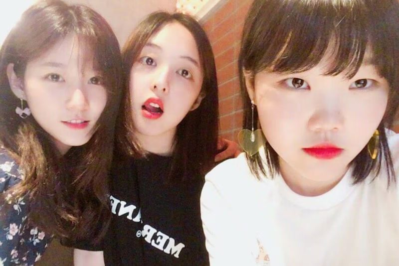 Kim Sae Ron, Kim Bo Ra, dan Lee Suhyun AKMU