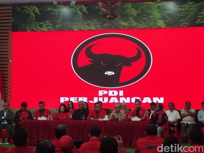 Konferensi Pers Sekjen PDIP Hasto Kristiyanto, 18 Februari 2025. (Maulana Ilhami Fawdi/detikcom)