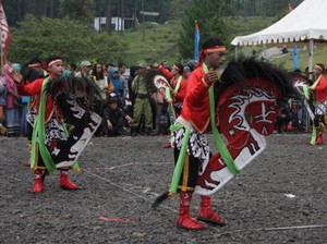 Viral Pemain Kuda Lumping Serang Warga di Bojong Tegal, Ini Faktanya