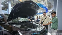 Menurut para produsen kendaraan, insentif ini diharapkan dapat mempercepat peralihan dari kendaraan berbahan bakar fosil ke kendaraan elektrifikasi. Kebijakan tersebut tidak hanya berfokus pada transisi ke kendaraan listrik, tetapi juga bertujuan meningkatkan total penjualan kendaraan bermotor di Indonesia agar kembali menembus angka 1 juta unit per tahun.