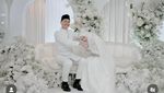 Pose Cantik Yasmine Ow, Mantan Istri Aditya Zoni Saat di Restoran