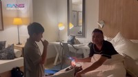 Pasangan Raffi Ahmad dan Nagita Slavina berulang tahun pada hari yang sama. Yaitu pada 17 Februari 2025, sayangnya pasangan ini merayakan di negara berbeda tahun ini. Foto: YouTube RANS Entertainment / Instagram @raffinagita1717