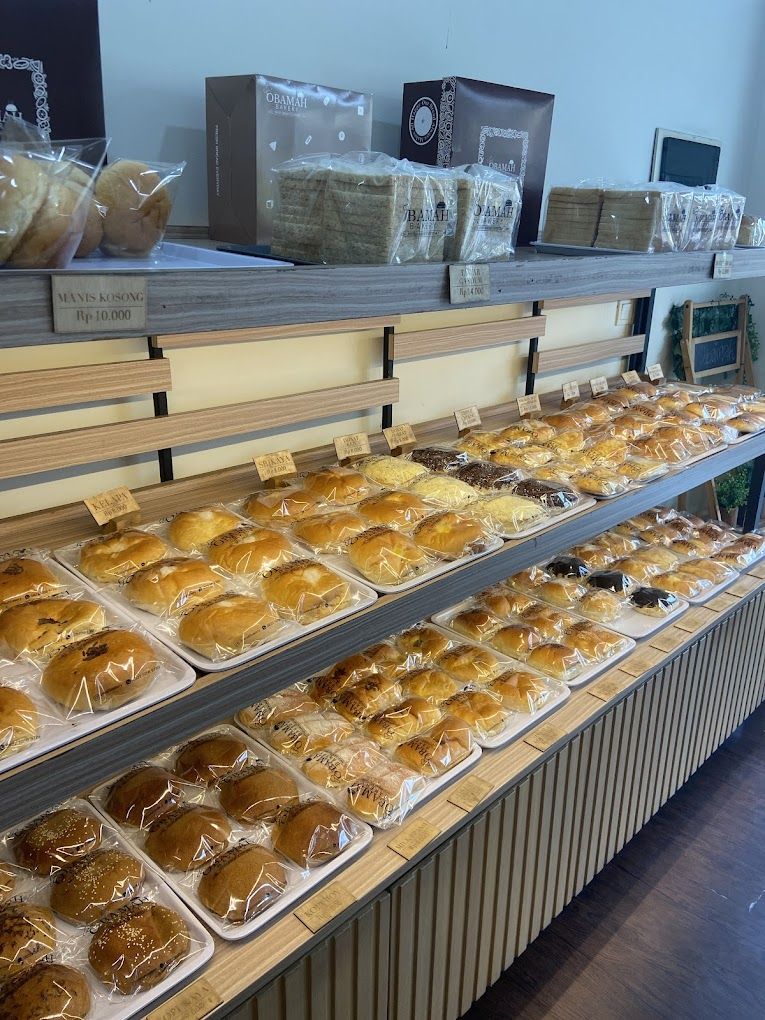 Makan Roti Jadul Enak di 5 Bakery di Gading Serpong