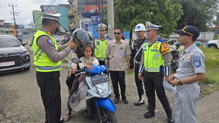 Satlantas Polres Lubuklinggau melaksanakan operasi keselamatan Musi 2025